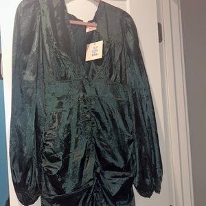 Green with flower detailing showpo dress new with tags